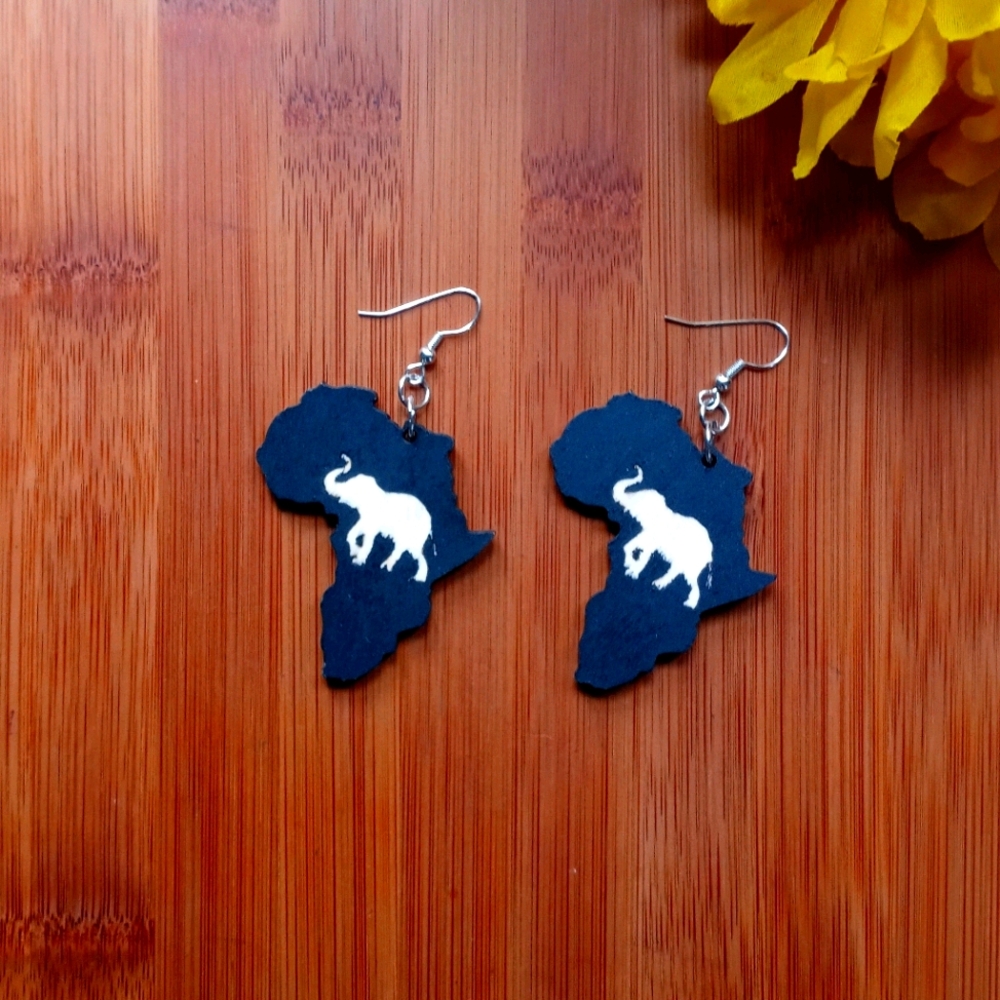 1PR Beautiful African Map Elephant Earrings Set - Picture 2 of 5